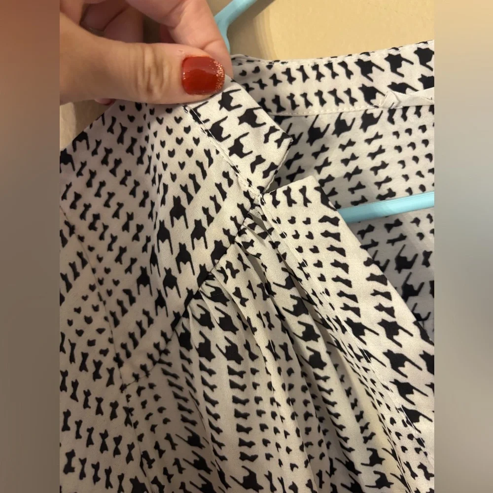41 Hawthorne houndstooth print blouse Medium - Picture 4 of 10
